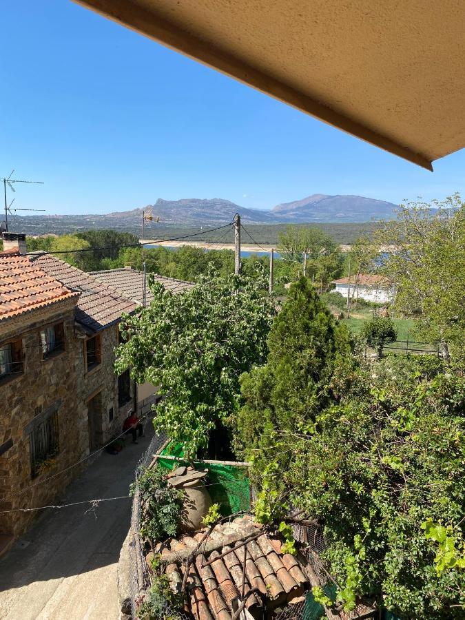 El Lago Cervera de Buitrago Buitenkant foto